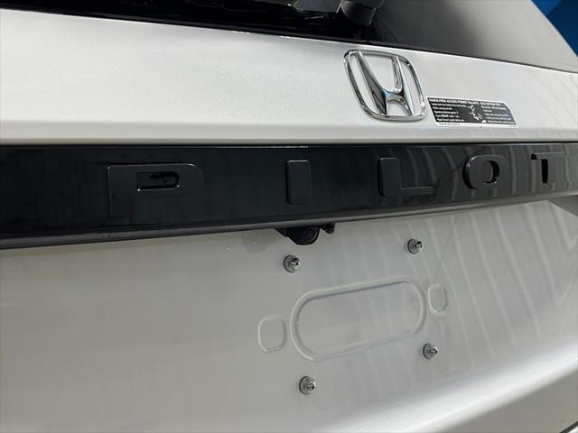 new 2025 Honda Pilot car, priced at $51,505