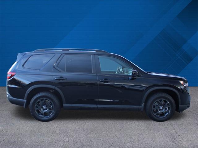 used 2025 Honda Pilot car, priced at $44,990