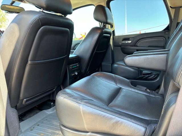 used 2010 Cadillac Escalade car, priced at $13,495