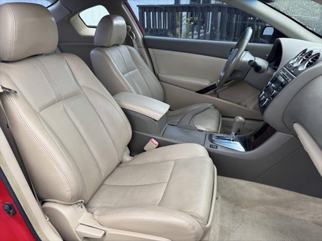 used 2010 Nissan Altima car, priced at $9,495