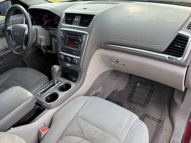used 2015 GMC Acadia car, priced at $9,995