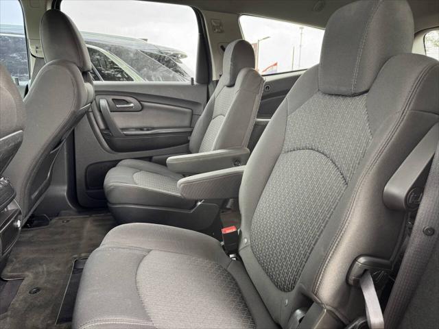 used 2010 Chevrolet Traverse car, priced at $9,995
