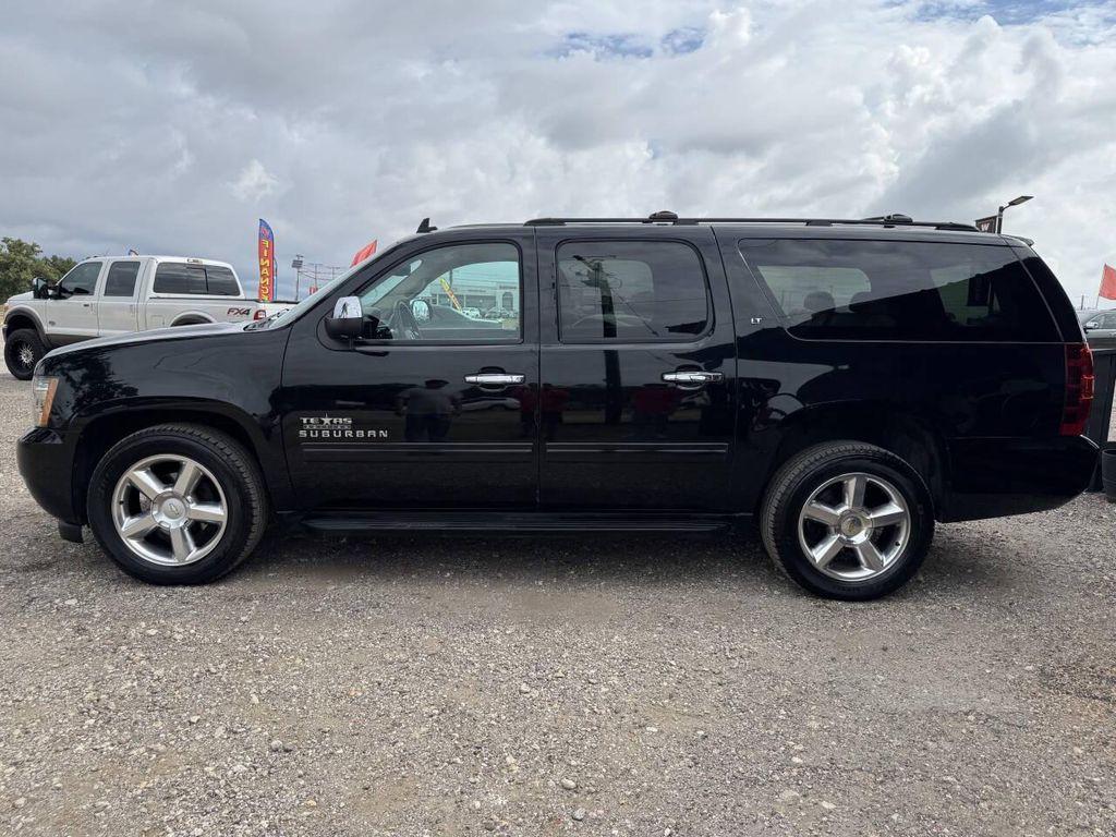 used 2013 Chevrolet Suburban car, priced at $14,000