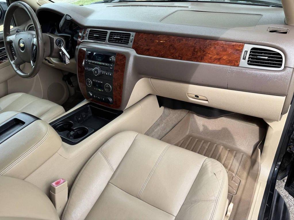 used 2013 Chevrolet Suburban car, priced at $14,000