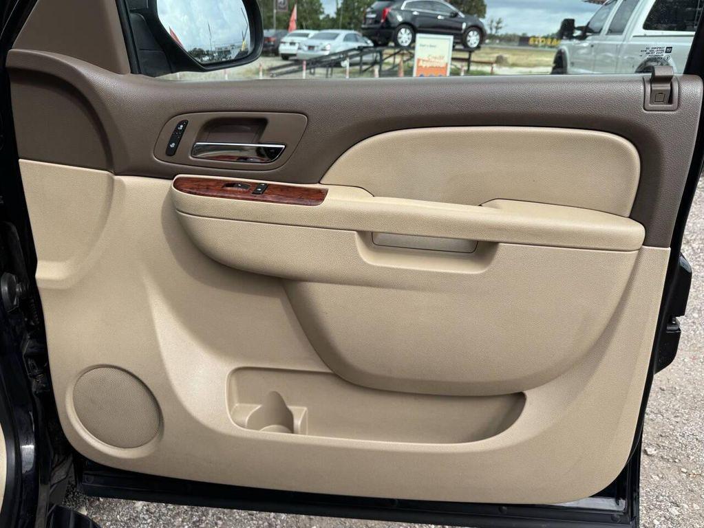 used 2013 Chevrolet Suburban car, priced at $14,000