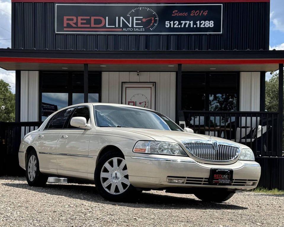 used 2003 Lincoln Town Car car, priced at $8,300