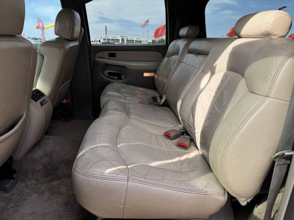 used 2001 Chevrolet Suburban car, priced at $5,400