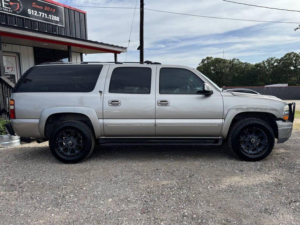 used 2001 Chevrolet Suburban car, priced at $5,400