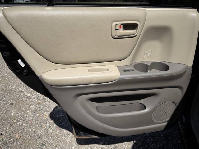 used 2007 Toyota Highlander car, priced at $7,995