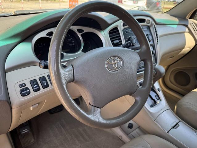 used 2007 Toyota Highlander car, priced at $7,995