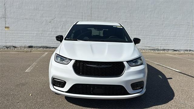 new 2026 Chrysler Pacifica car, priced at $42,631