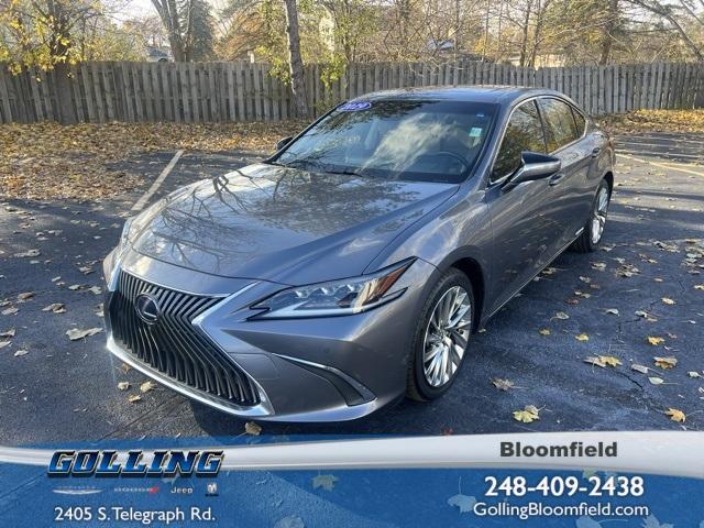 used 2019 Lexus ES 300h car, priced at $24,000