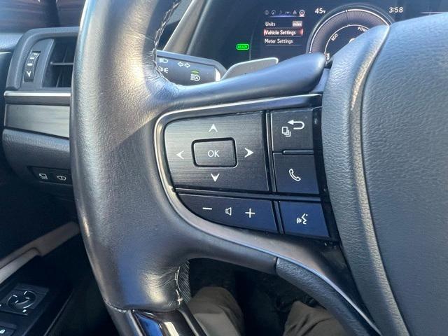 used 2019 Lexus ES 300h car, priced at $24,000