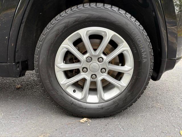 used 2021 Jeep Grand Cherokee car, priced at $22,350