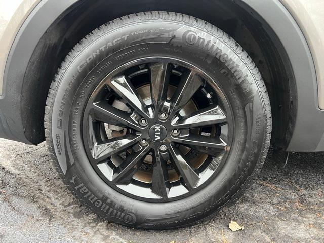 used 2019 Kia Sorento car, priced at $15,000