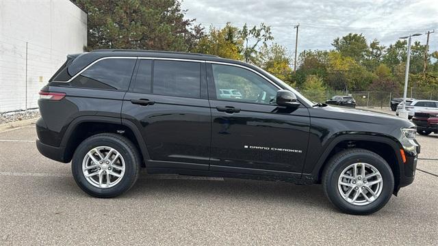 new 2025 Jeep Grand Cherokee car, priced at $42,972