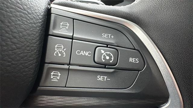 new 2025 Jeep Grand Cherokee car, priced at $42,972