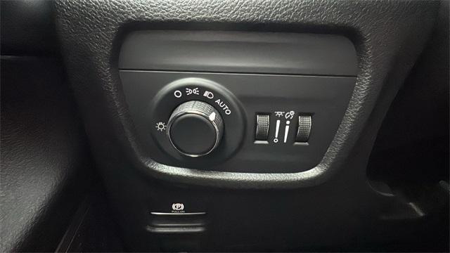 new 2025 Jeep Grand Cherokee car, priced at $42,972