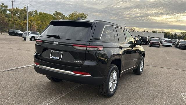 new 2025 Jeep Grand Cherokee car, priced at $42,972