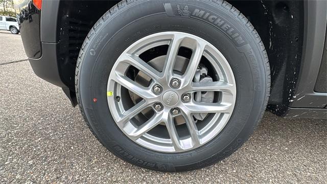 new 2025 Jeep Grand Cherokee car, priced at $42,972