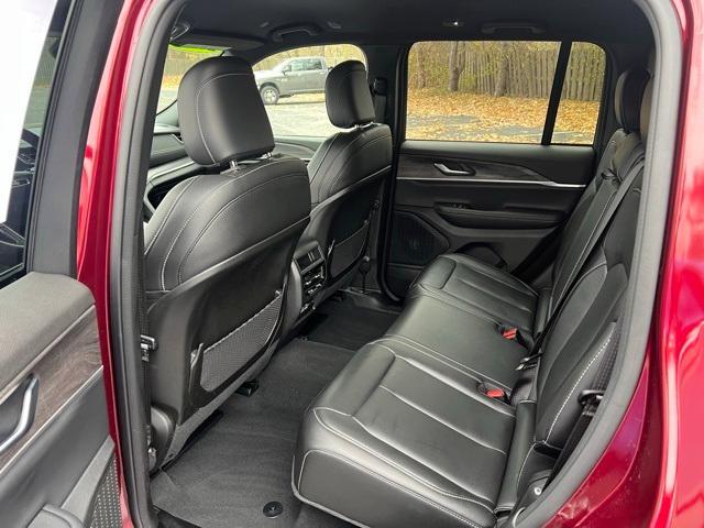 used 2024 Jeep Grand Cherokee car, priced at $35,711