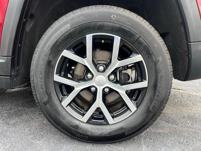 used 2024 Jeep Grand Cherokee car, priced at $35,711