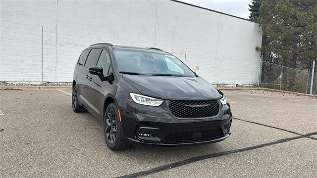 new 2026 Chrysler Pacifica car, priced at $48,414