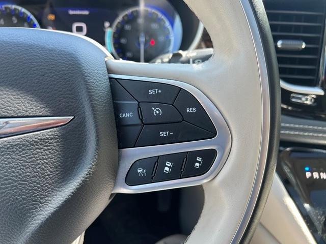 used 2021 Chrysler Pacifica car, priced at $27,600