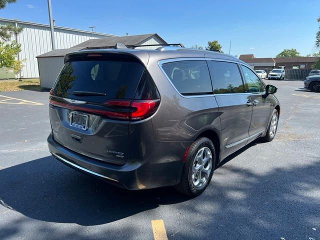 used 2021 Chrysler Pacifica car, priced at $27,600