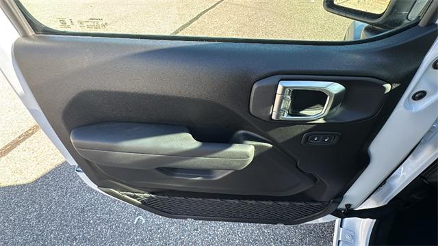 new 2026 Jeep Wrangler car, priced at $42,767