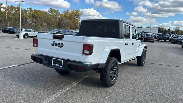 new 2026 Jeep Gladiator car, priced at $46,260