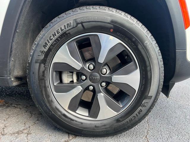 used 2022 Jeep Grand Cherokee 4xe car, priced at $29,000
