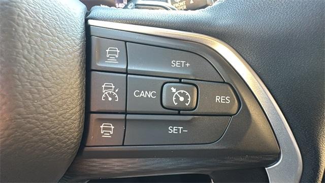 new 2025 Jeep Grand Cherokee car, priced at $42,972