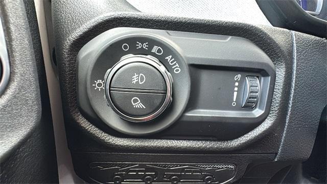 new 2026 Jeep Gladiator car, priced at $46,260