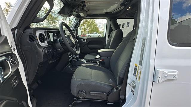 new 2026 Jeep Gladiator car, priced at $46,260