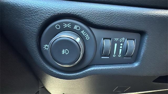 new 2026 Chrysler Pacifica car, priced at $41,357