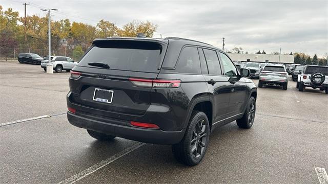 new 2025 Jeep Grand Cherokee car, priced at $51,957