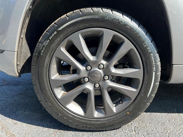 used 2019 Jeep Grand Cherokee car, priced at $23,597