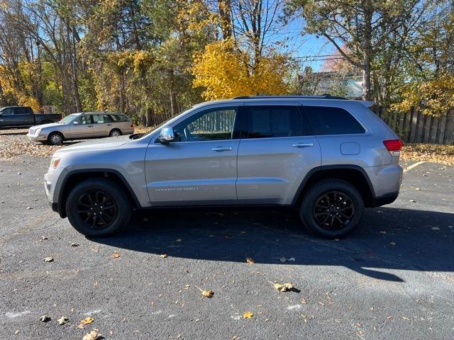 used 2016 Jeep Grand Cherokee car, priced at $15,500
