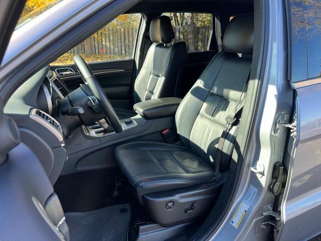 used 2016 Jeep Grand Cherokee car, priced at $15,500