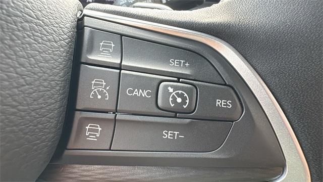 new 2025 Jeep Grand Cherokee car, priced at $43,735