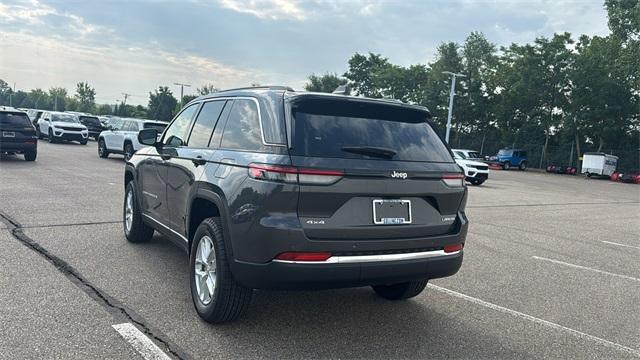 new 2025 Jeep Grand Cherokee car, priced at $43,735