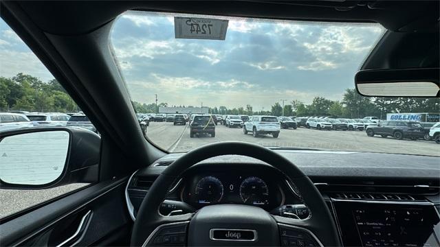 new 2025 Jeep Grand Cherokee car, priced at $43,735