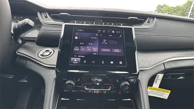 new 2025 Jeep Grand Cherokee car, priced at $42,972