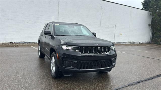 new 2025 Jeep Grand Cherokee car, priced at $42,972