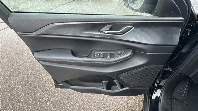 new 2025 Jeep Grand Cherokee car, priced at $42,972