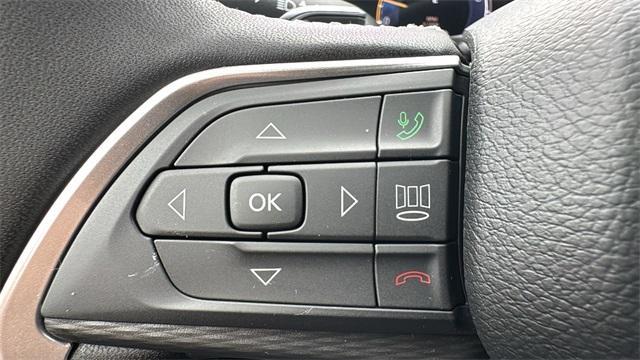 new 2025 Jeep Grand Cherokee car, priced at $42,972