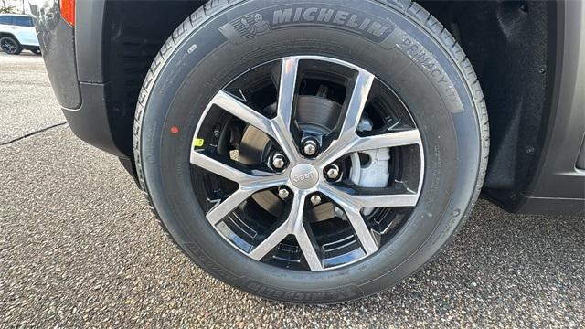 new 2025 Jeep Grand Cherokee car, priced at $47,285