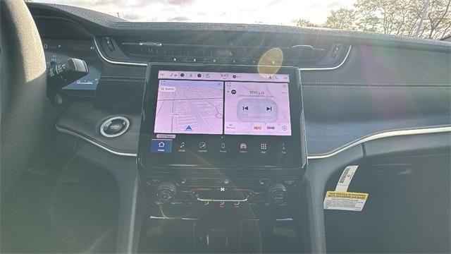 new 2025 Jeep Grand Cherokee car, priced at $47,285