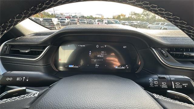 new 2025 Jeep Grand Cherokee car, priced at $47,285